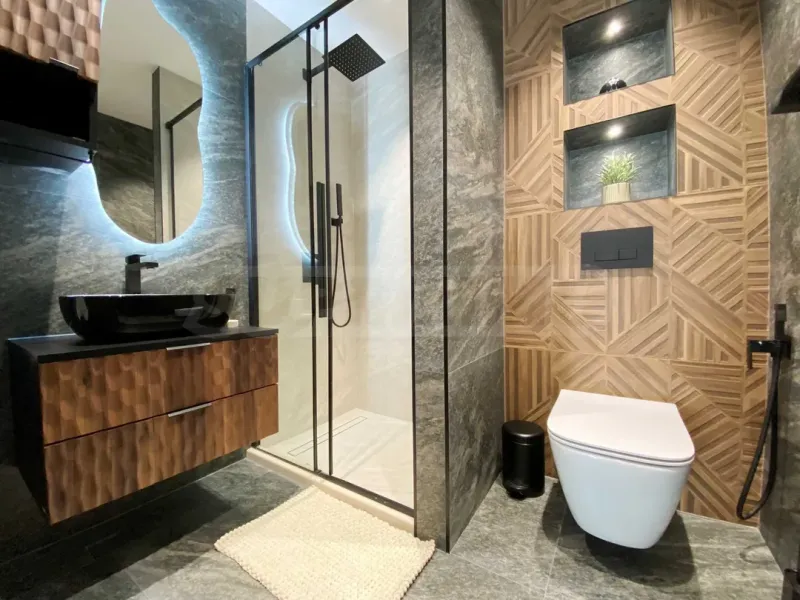 Stylish 3-Bedroom Apartment in Central Plovdiv - Fully Furnished - Image 2