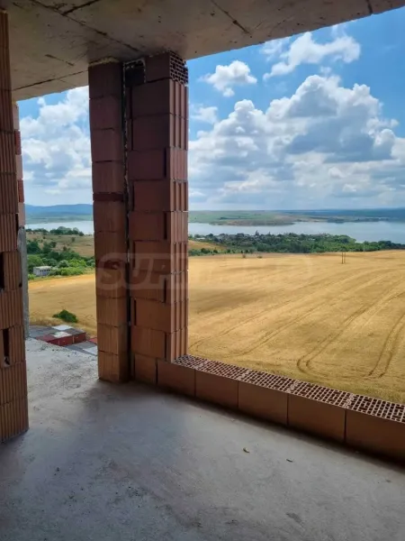 Spacious Burgas Apartment with Panoramic Lake View - Image 3