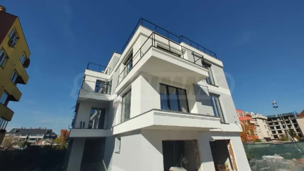 Spacious 2-Bedroom Apartment - Sofia, BG - Image 3