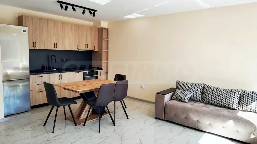 Fully Furnished 3BR Apartment in Plovdiv Center - Image 1