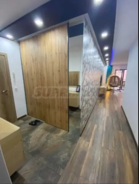 Stylish 3-Bedroom Apartment in Varna's Pchelina District - Image 4