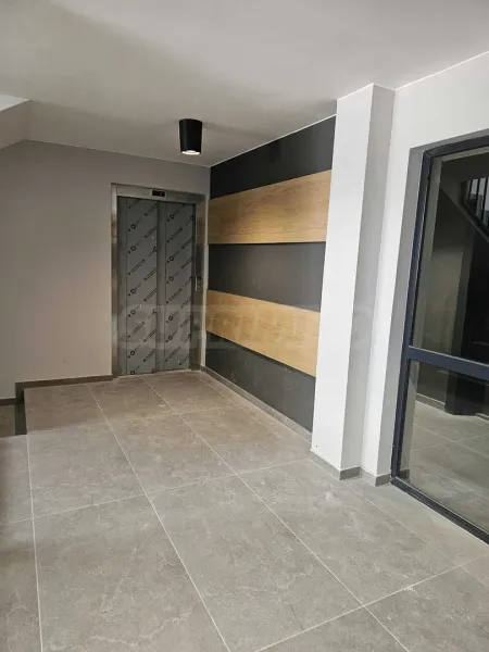 Modern 2-Bedroom Apartment Near Grand Mall, Varna - Image 4