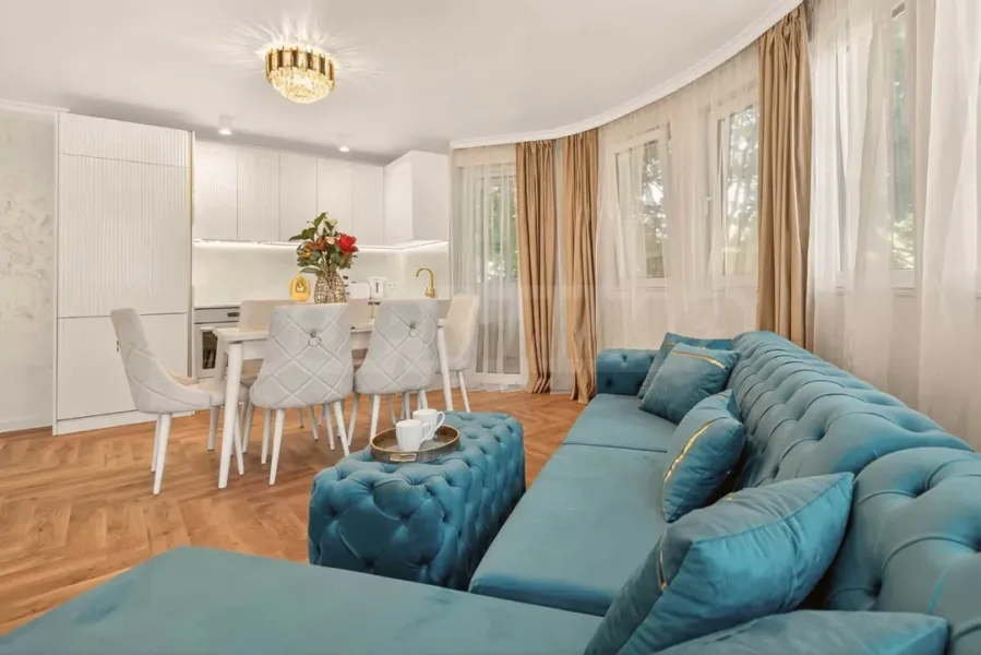 Luxury 3BR Apartment - Varna City Center - Image 4