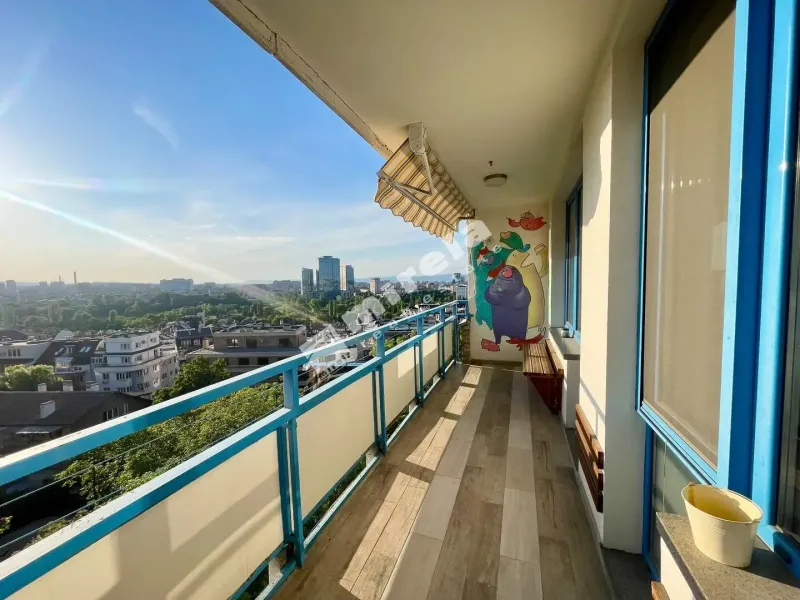 Spacious 3-Bedroom Apartment in Sofia's Loznevo District, Panoramic Views - Image 4