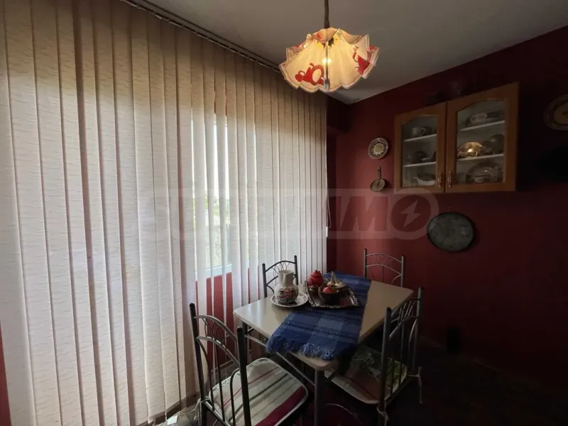 Spacious 2-Bedroom Apartment in Burgas Center - Image 2