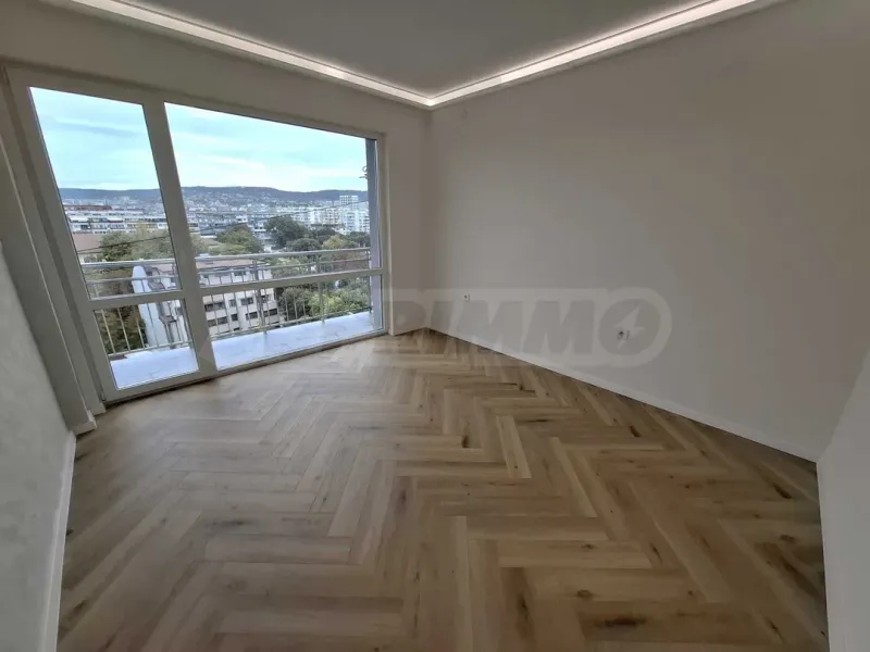 Apartment for sale in Varna - Image 4