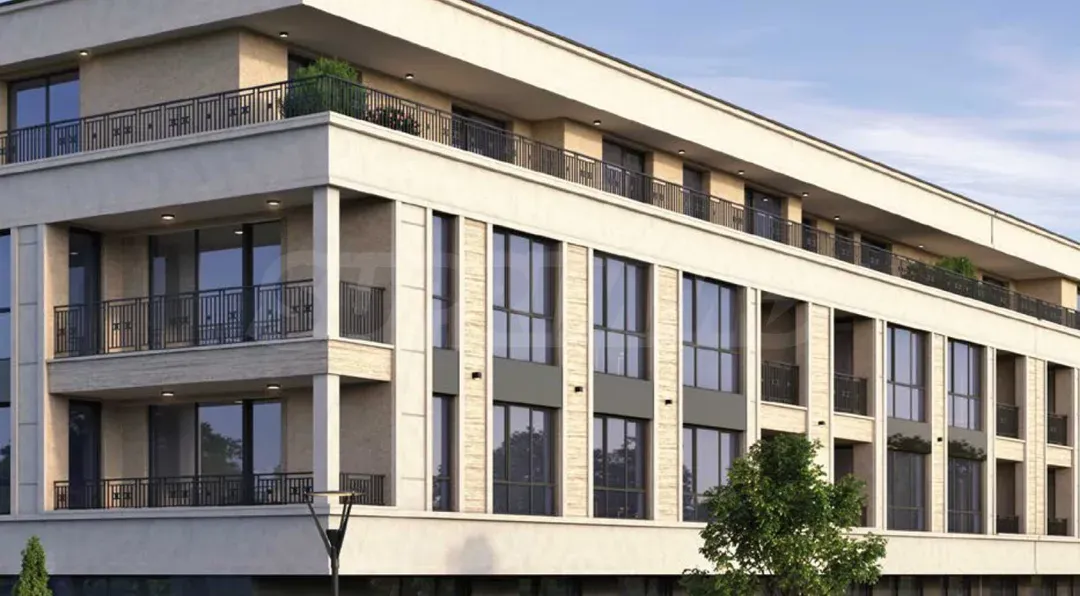 Spacious 3-Bedroom Apartment in New Complex - Image 1