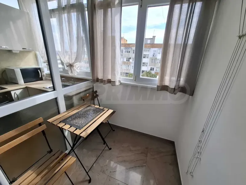 Bright 2-Bedroom Apartment Near Varna City Center - Image 4