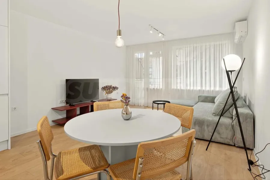Stylish 2-Bedroom Apartment in Central Varna - Fully Furnished - Image 4