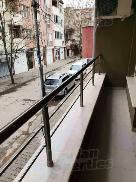 Spacious, Fully Furnished 2-Bedroom Apartment in Plovdiv's Karshiyaka - Image 1