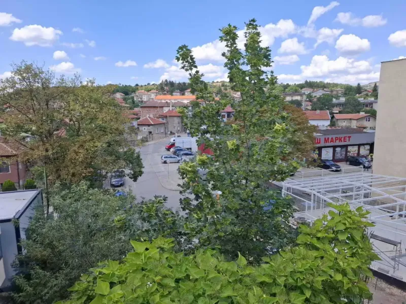 Spacious 2-Bedroom Apartment in Dragoman, Bulgaria - Image 1