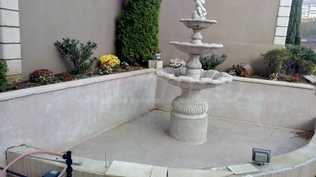 Spacious 4-Bedroom Apartment in Varna's " Mladost" Area - Image 4