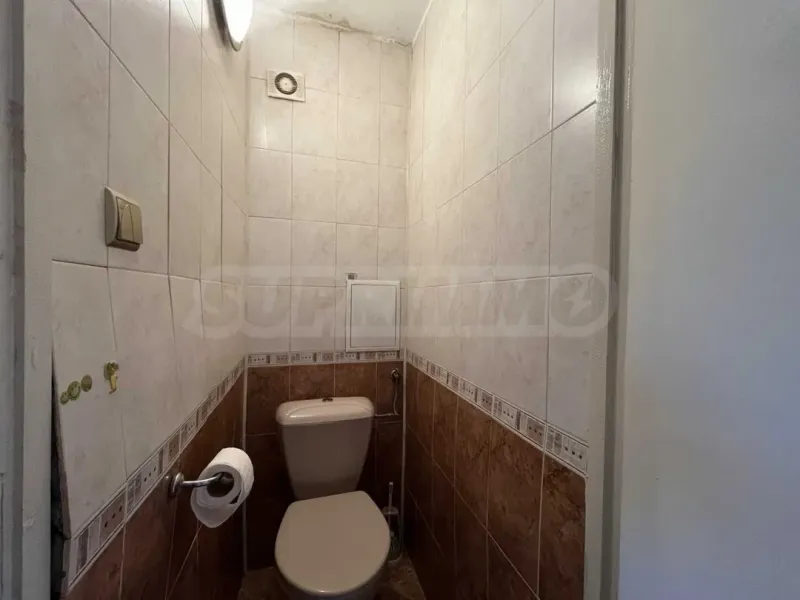 Spacious 2-Bedroom Apartment in Burgas Center - Image 5