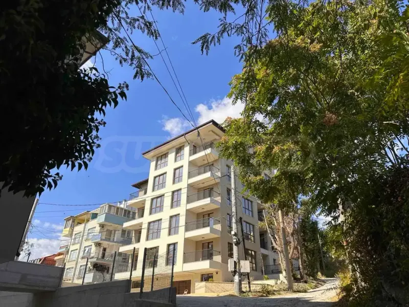 Sea View 3 Bed Apartment - Varna, Bulgaria - Image 3