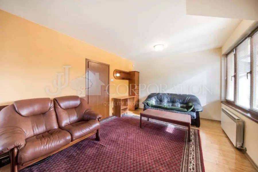 Spacious Three-Story House in Lager, Sofia - 220 sqm, Fully Furnished - Image 1