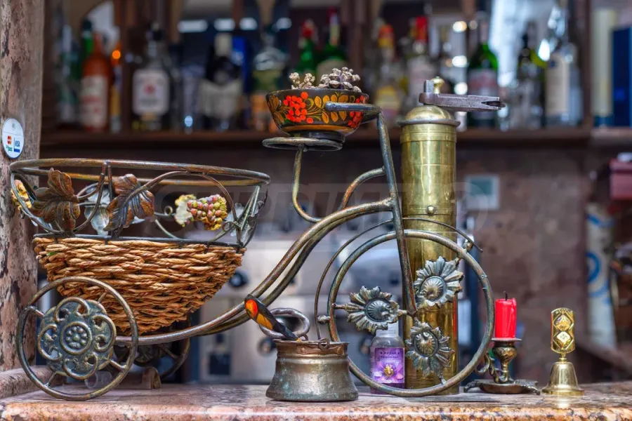 Luxury Plovdiv Mansion with Restaurant & Panoramic Views - Image 3