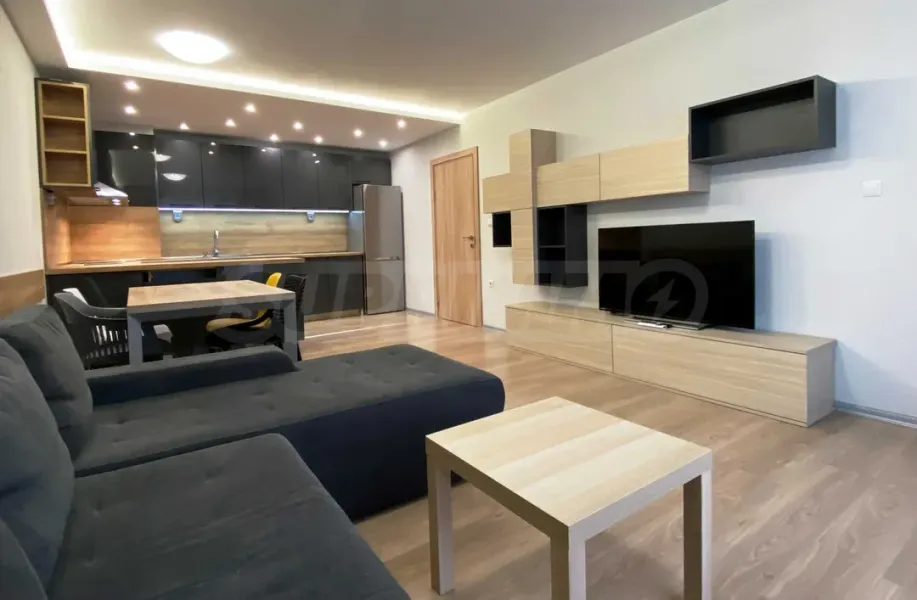 Stylish 2-Bedroom Apartment with Parking in Plovdiv, Bulgaria - Image 3