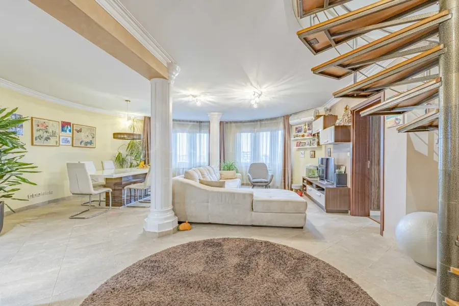 Spacious Furnished Maisonette with Stunning Sofia & Mountain Views - Image 4