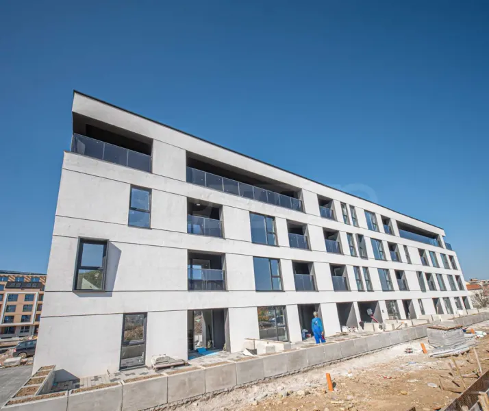 Spacious South-Facing Apartment in Sofia's "Malinova Dolina" - Image 2