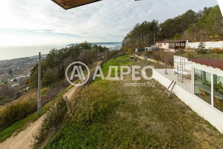 Spacious Villa with Stunning Sea and Forest Views for Sale - Image 2