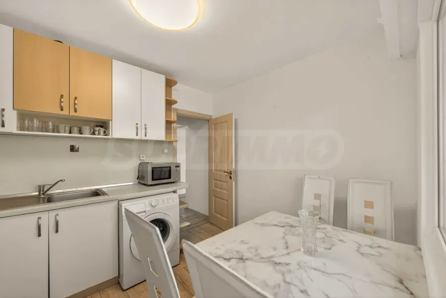 Spacious Fully Furnished 4-Room Apartment in Varna's "Chaika" District - Image 4