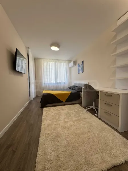 Stylish 2-Bedroom Apartment in Plovdiv, Bulgaria - Image 1