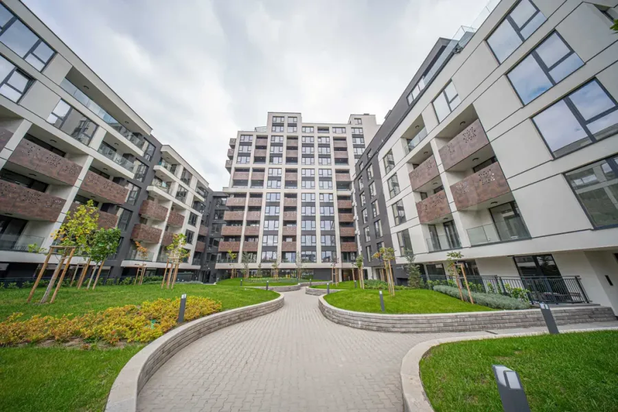 Spacious Sofia Apt w/ Panoramic Views & Garage - Image 3