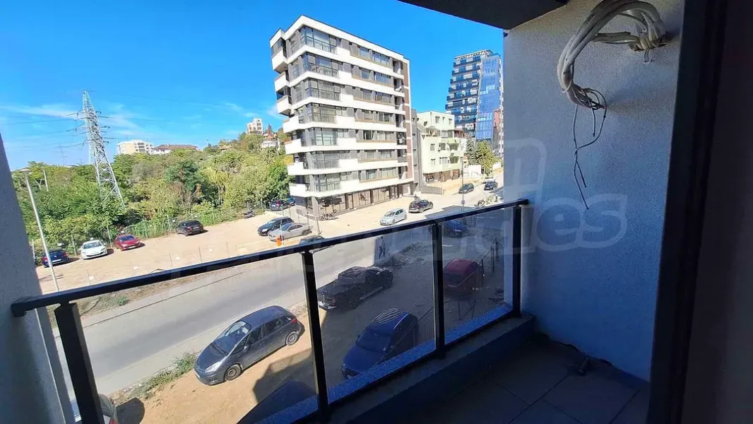 Spacious Two-Bedroom Apartment in New Varna Building - Image 5