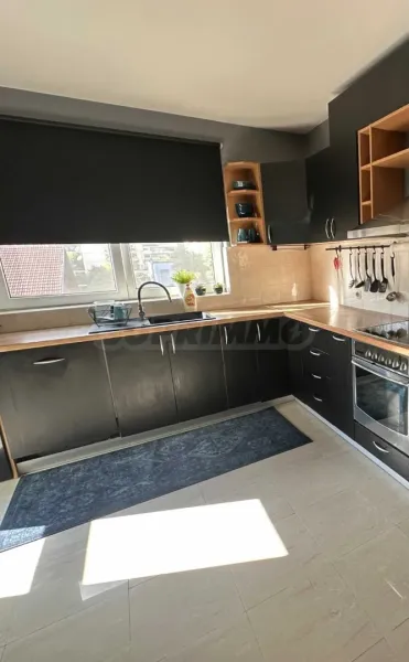 Spacious, Fully Furnished Apartment in Sofia's Quiet "Iznik" District - Image 5