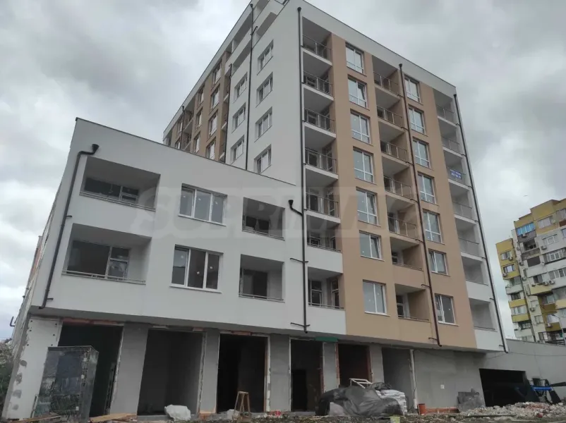 Spacious New Apartment with Lake Views in Burgas - Image 5