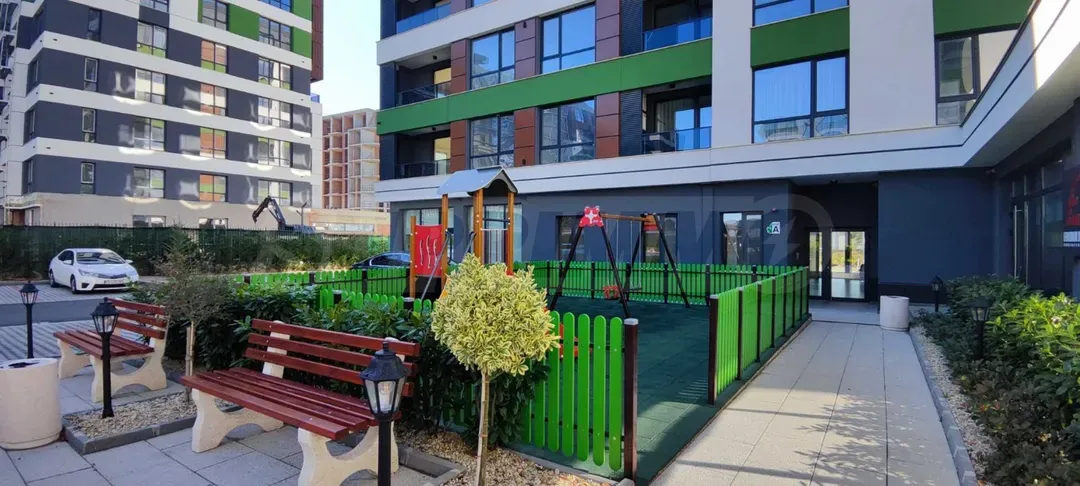 Spacious 2-Bedroom Apartment w/ Parking in Burgas - Image 4