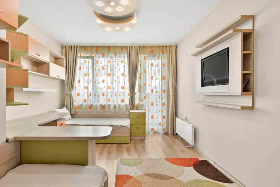 Spacious, Fully Furnished Apartment in Varna's Confuto District - Image 2