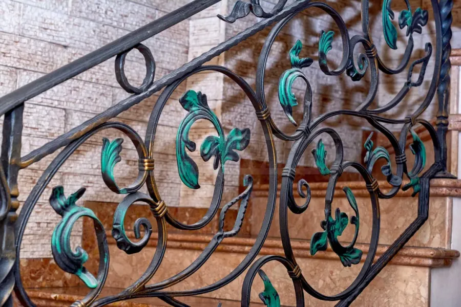 Luxury Plovdiv Mansion with Restaurant & Panoramic Views - Image 1