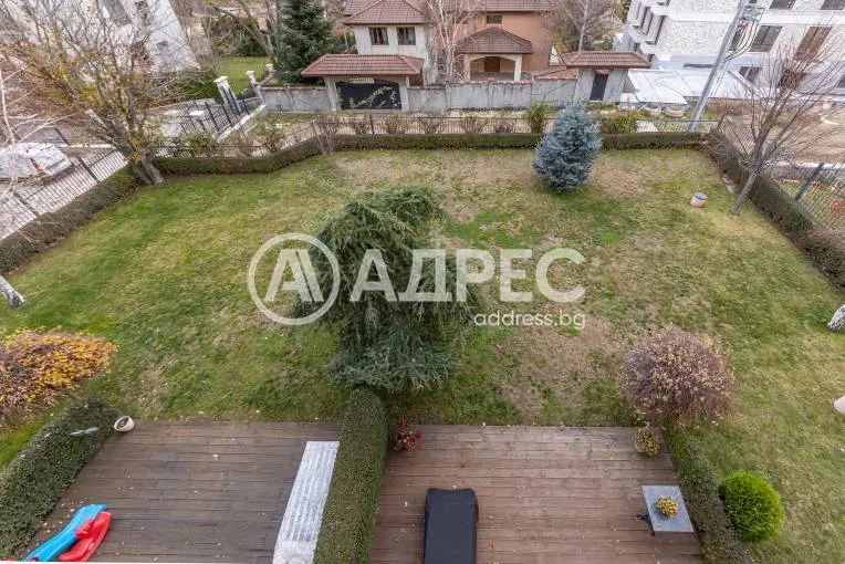 Spacious, Fully Furnished Panorama Apartment in Varna’s Brzyaq District for Sale - Image 5