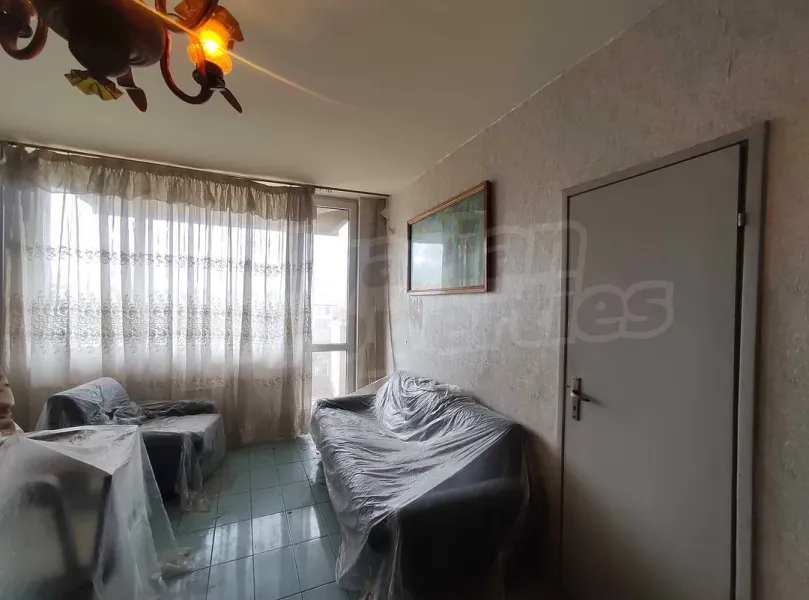 Spacious Apartment with Three Terraces in Plovdiv's Center - Image 3