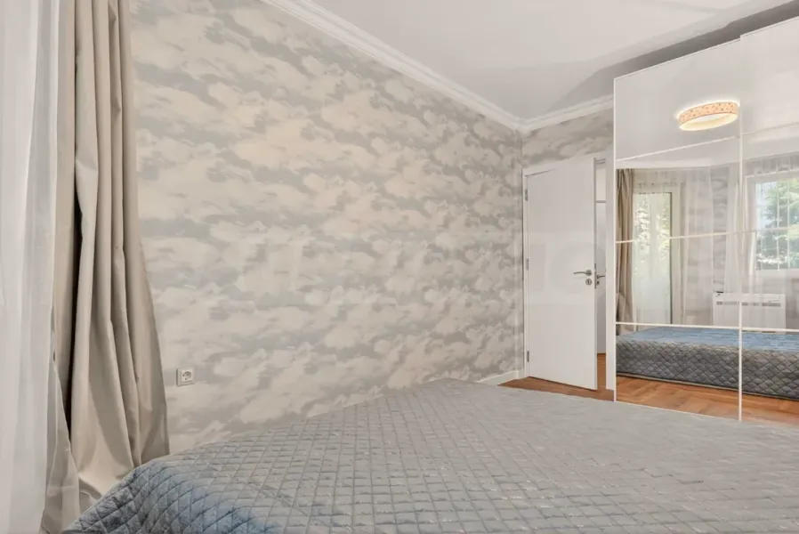 Luxury 3BR Apartment - Varna City Center - Image 2