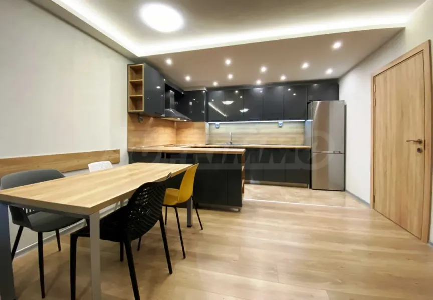 Stylish 2-Bedroom Apartment with Parking in Plovdiv, Bulgaria - Image 4