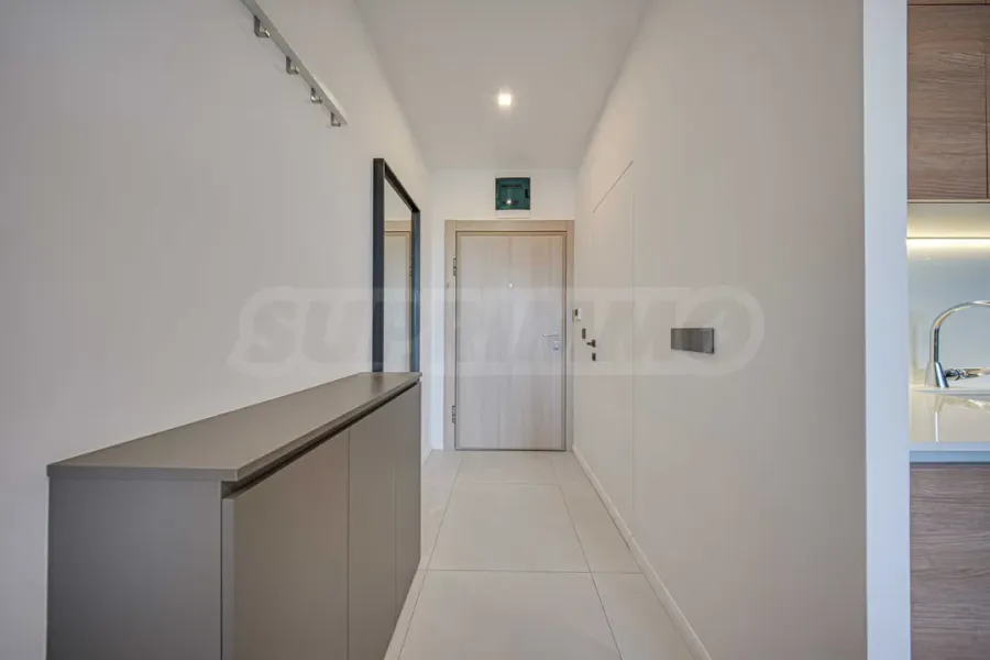 Spacious 3-Bedroom Flat in Sofia's White Quarter - Image 1