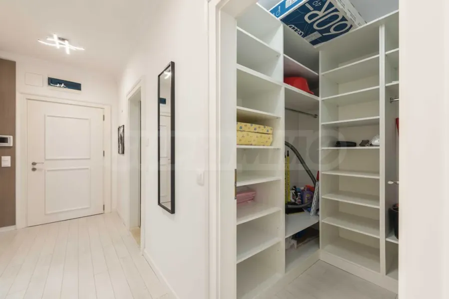 Stylish 2-Bedroom Apartment in Central Varna - Fully Furnished - Image 4