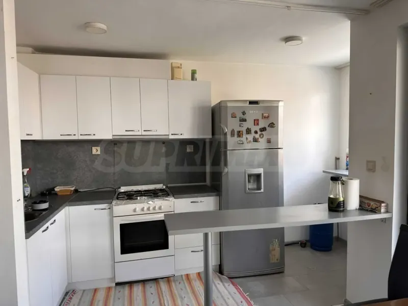 Spacious, Fully Furnished Apartment in Varna Center - Image 2