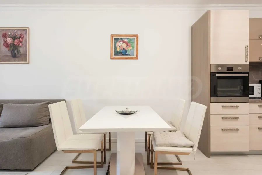 Stylish 2-Bedroom Apartment in Central Varna - Fully Furnished - Image 1