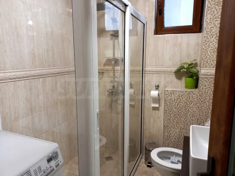 Spacious, Fully Furnished Apartment in Sunny Varna Neighborhood - Image 3