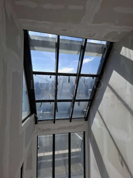 Spacious Maisonette with Terraces in Manastirski Livadi - Image 1