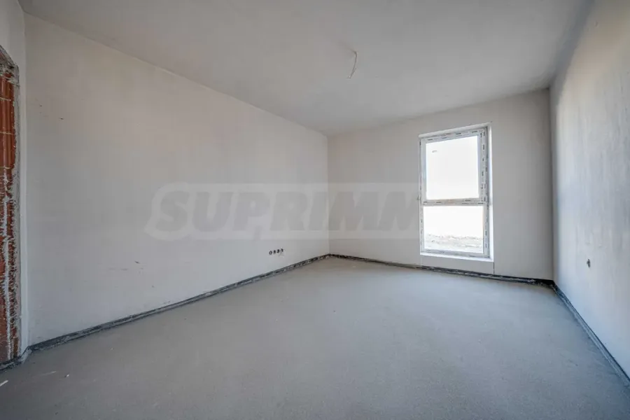 Spacious Two-Bedroom Apartment with Private Garden in Sofia - Image 5