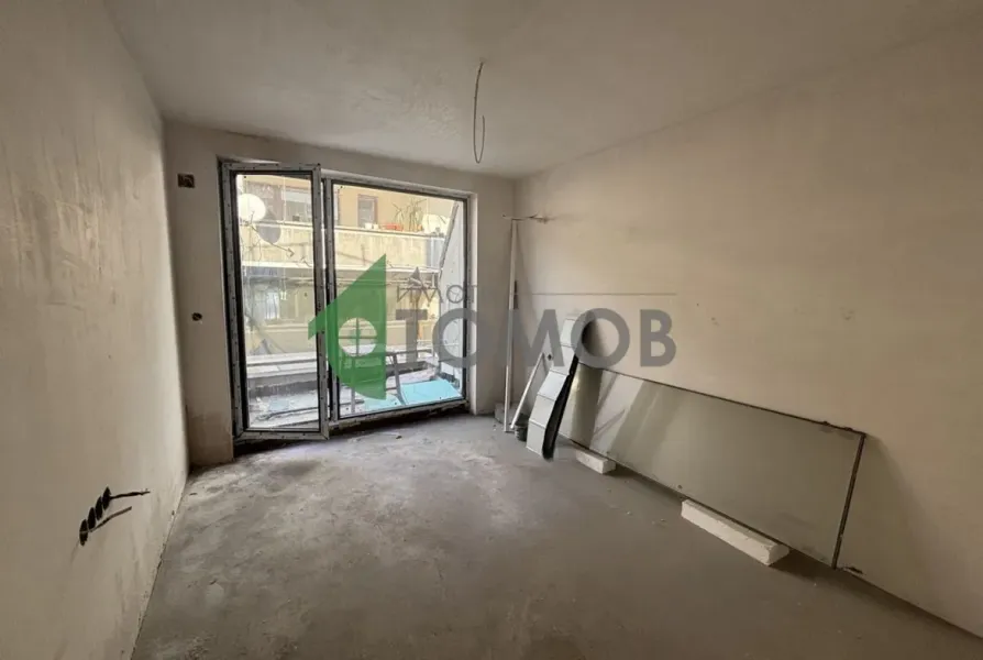 Spacious 3-Bedroom Apartment in Center of Stara Zagora - Act 14 - Image 3