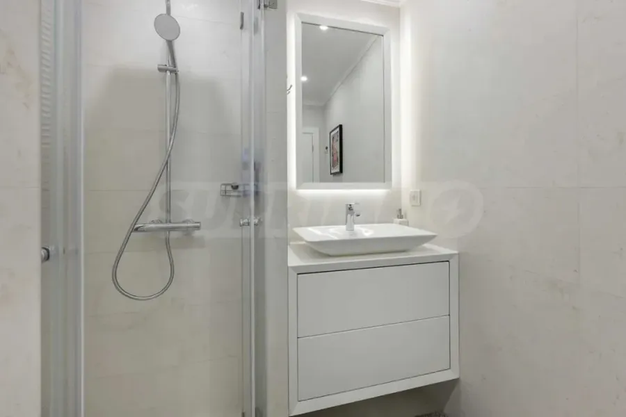 Luxury Varna Apartment - Fully Furnished, Prime Location - Image 4