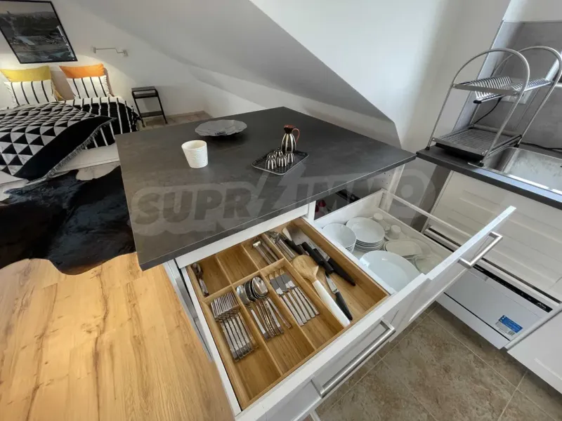 Stylish Varna Studio Apartment - Fully Furnished, Modern Design - Image 4