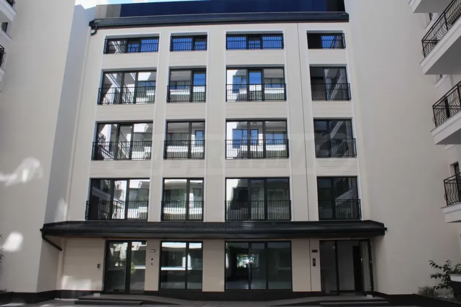 Spacious 1-Bedroom Apartment in Plovdiv City Center - Image 1