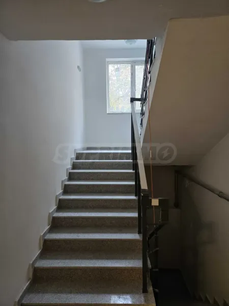 Spacious 3-Bedroom Apartment in Sofia's Center - Image 4