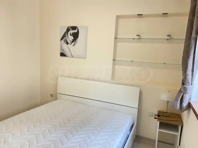 Stylish 2-Bedroom Apartment in Varna City Center - Image 1